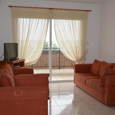 Ithaki Gardens Apartment 107 Пафос Екстериор снимка