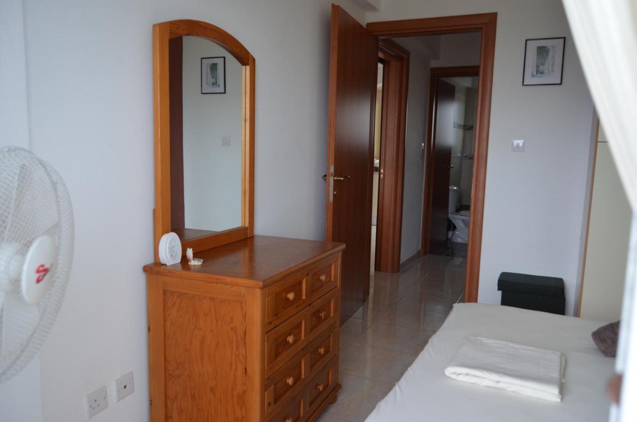 Ithaki Gardens Apartment 107 Пафос Екстериор снимка